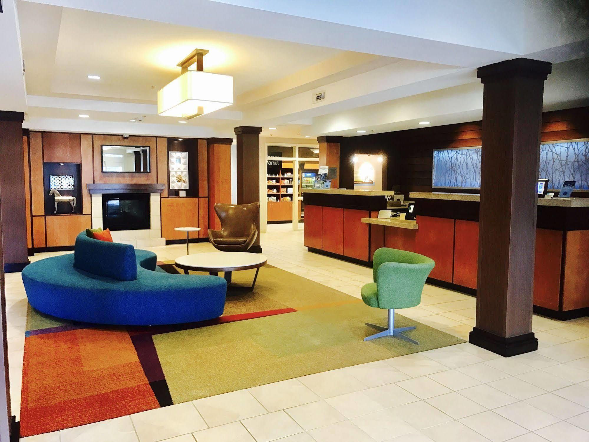 Fairfield Inn And Suites Sacramento Airport Natomas Exterior photo